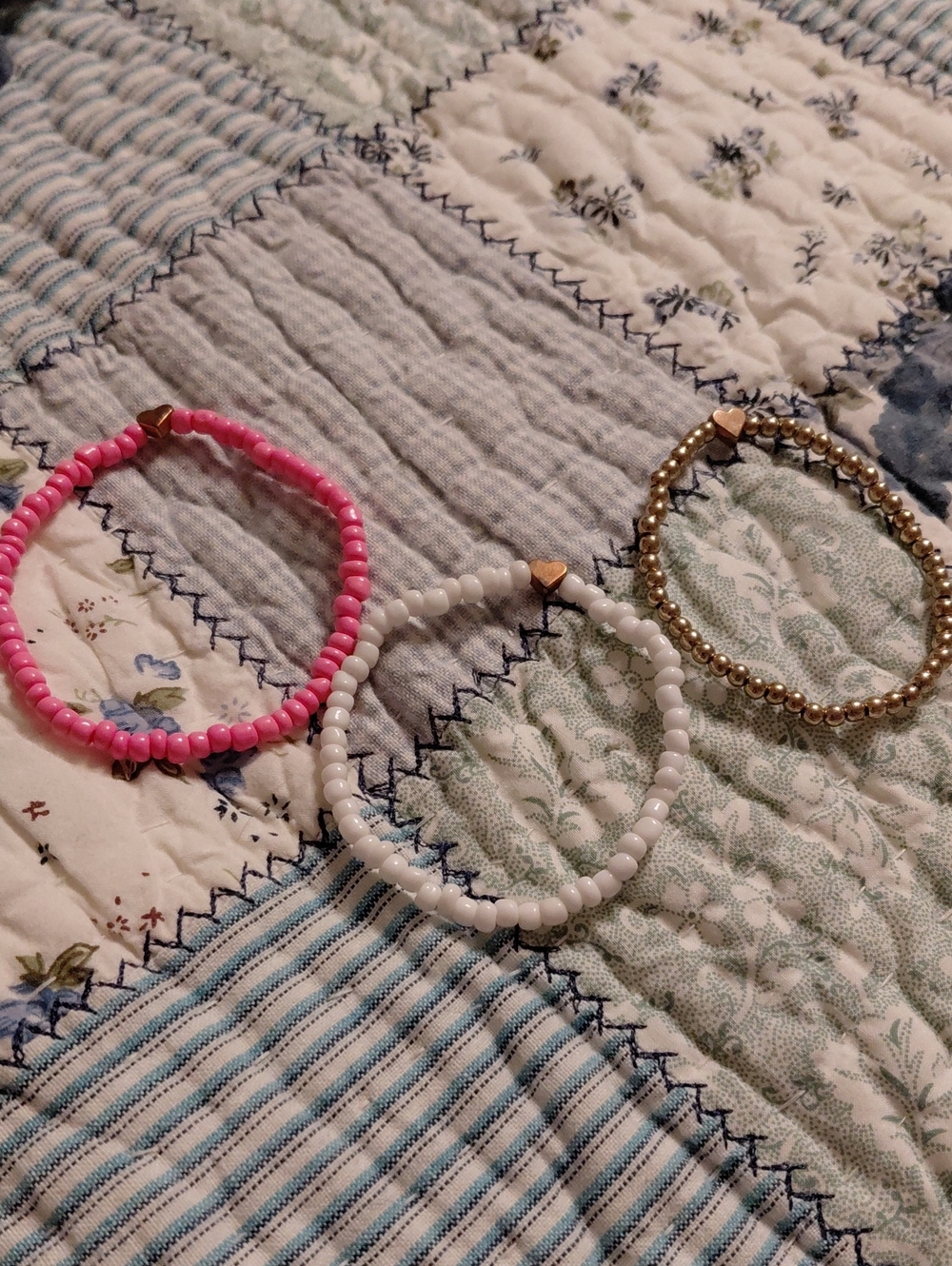 Beaded Heart Charm Bracelet Set - Pink, White & Gold